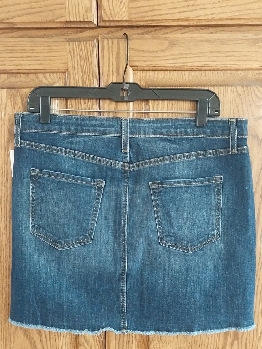 Just Black Stitch Fix NWT Tatiana Denim Skirt Size Large Indigo Blue Frayed Hem - Picture 6 of 12